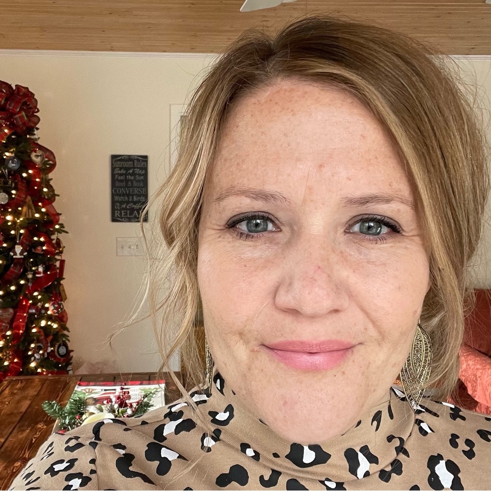 Meet your Posher, Jacqueline